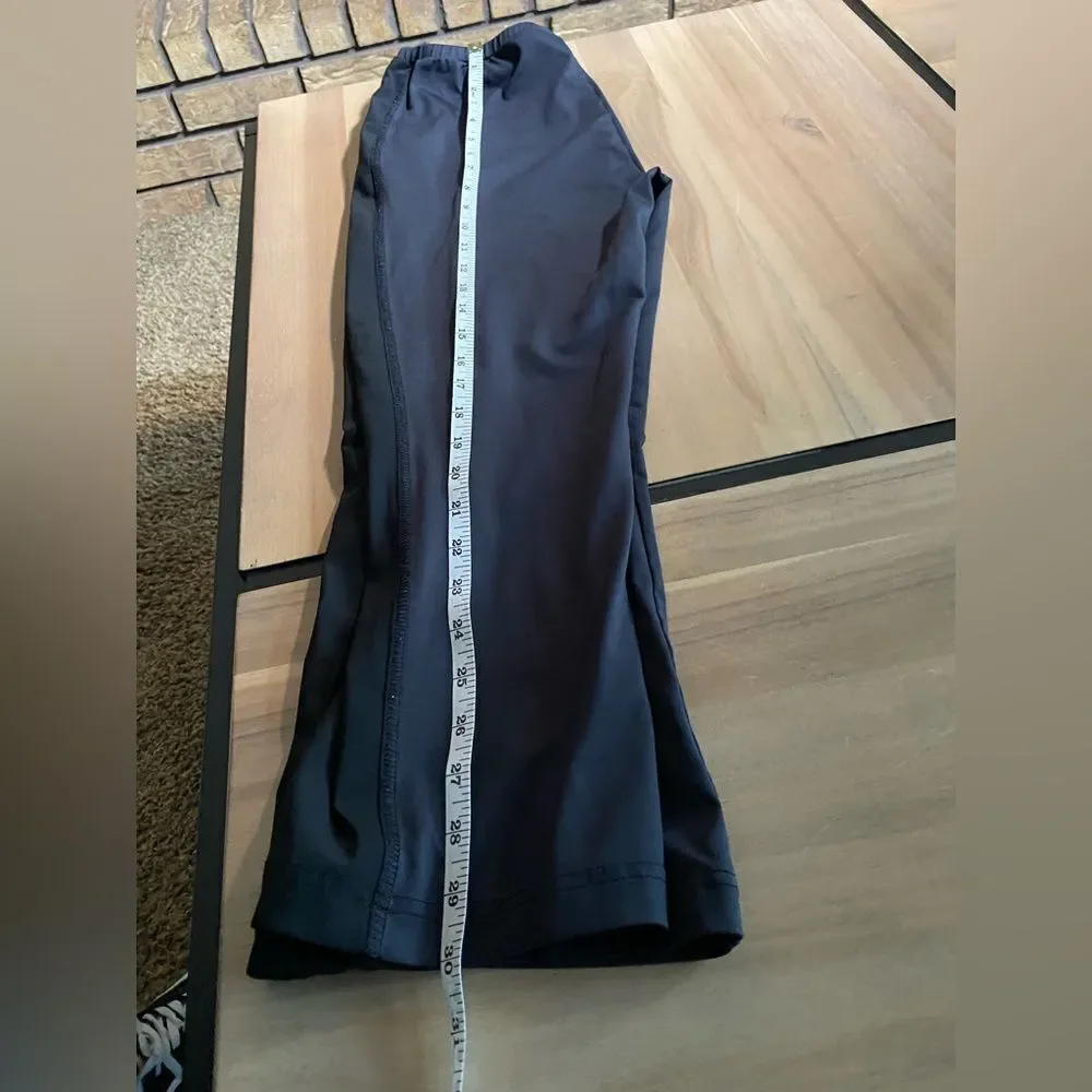 ‎Black Nike below the knee leggings